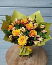 Букет цветов из:  Альстромерии и Розы в Хвойной