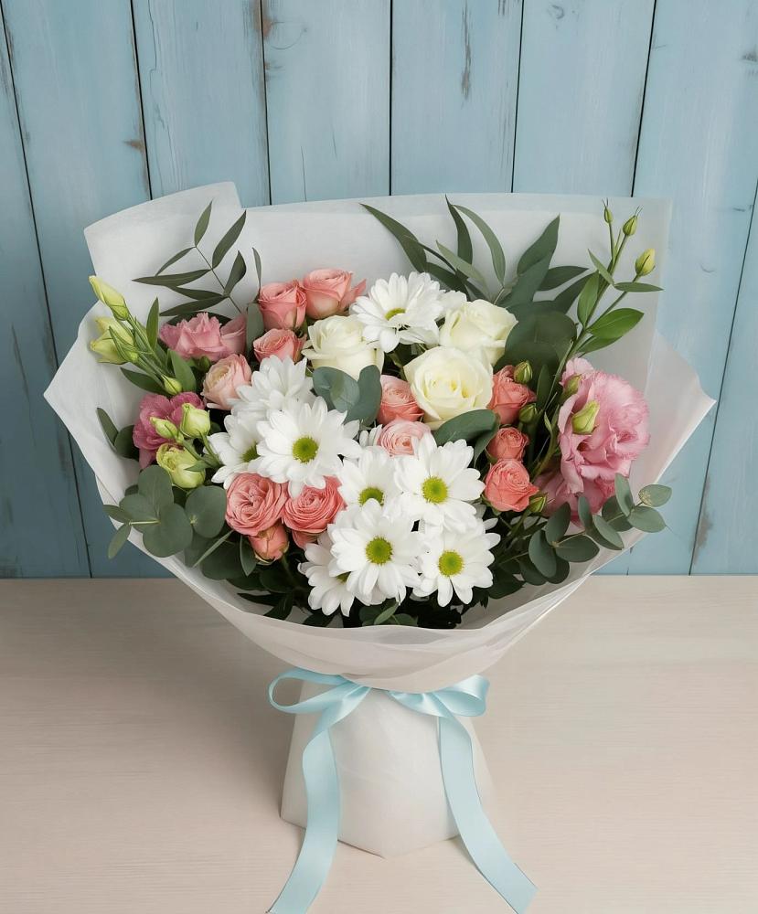 Букет цветов из: Розы, Лизиантусы и Хризантемы в Хвойной