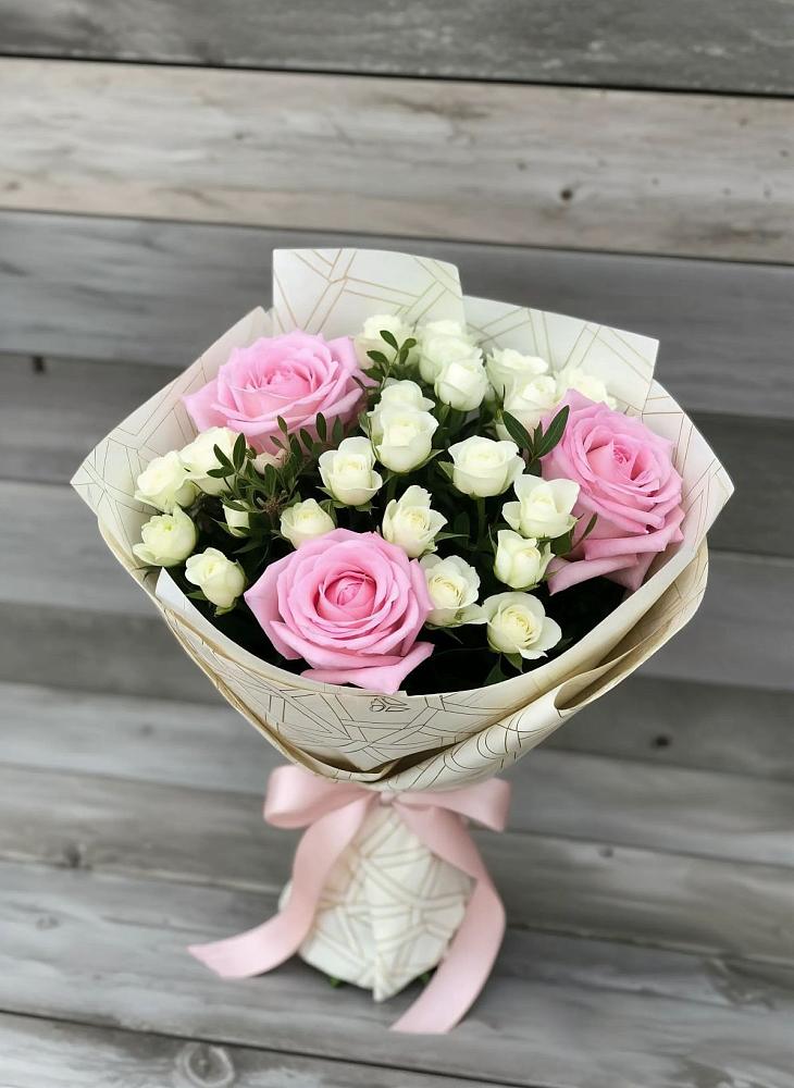 Букет цветов из: Розы в Хвойной