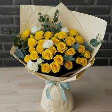 Букет цветов из:  Розы #REPLACE_PRED# Хвойной