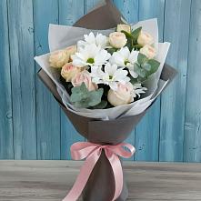 Букет цветов из:  Хризантемы и Розы в Хвойной