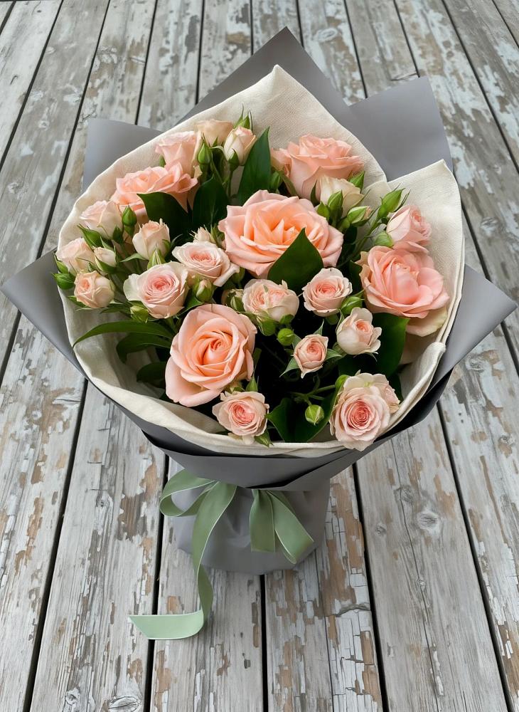 Букет цветов из: Розы в Хвойной