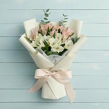 Букет цветов из:  Альстромерии в Хвойной