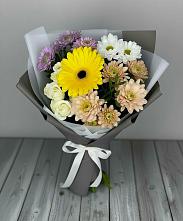 Букет цветов из:  Розы, Герберы и Хризантемы в Хвойной