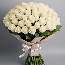 Букет 101 беля роза Белоснежка в Хвойной