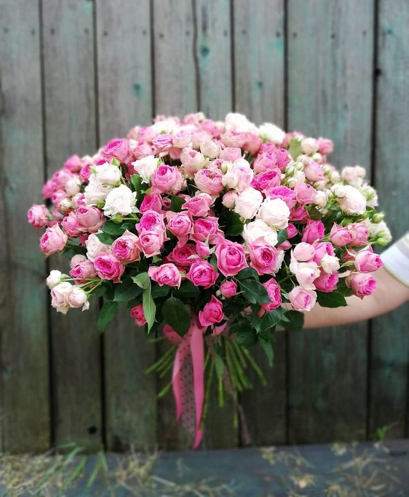 Букет Розовые кустовые розы Натали и Лав Лидия в Хвойной