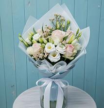 Букет цветов из:  Розы и Лизиантусы в Хвойной