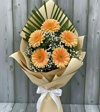 Букет цветов из:  Герберы #REPLACE_PRED# Хвойной